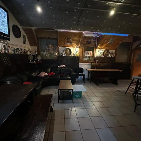 Whole Basemenet Former Pub4 Stag Do/Hen Party Budapešť Exteriér fotografie