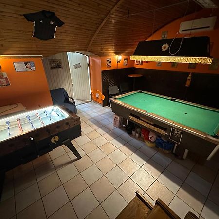 Whole Basemenet Former Pub4 Stag Do/Hen Party Budapešť Exteriér fotografie